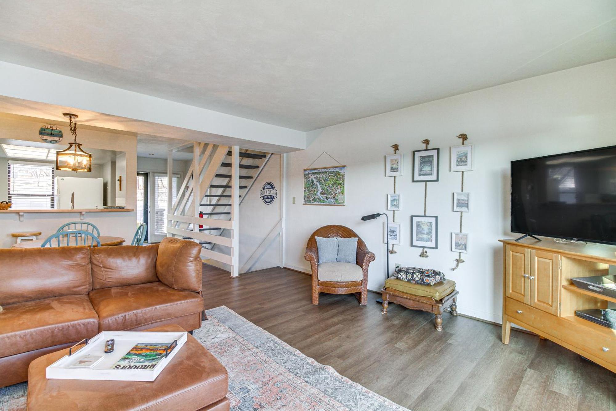 Ferienhaus Lakefront With Community Boat Dock!