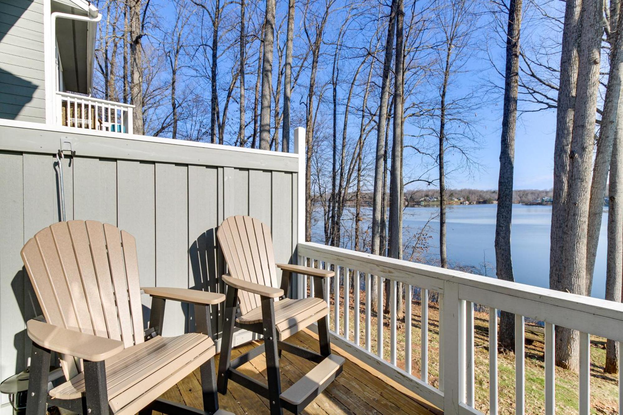 Lakefront With Community Boat Dock! Ferienhaus *